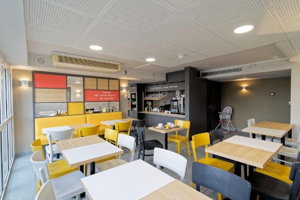 B&B Hotel CHATEAUROUX (2) Aéroport (Déols)